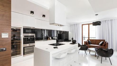 Perfect House - Mycie okien Karwiany