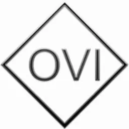 Logo firmy OVI w kształcie rombu z ciemną obwódką i szarym wypełnieniem, prezentowane na białym tle.