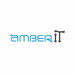 Logo firmy Amber IT z niebieskim napisem 'amber' stylizowanym na obwody drukowane i czarnym 'IT' również stylizowanym na obwody drukowane na białym tle.