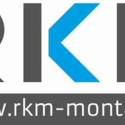 Logo firmy RKM-Montaż z niebieskim elementem w kształcie litery K i adresem strony internetowej.