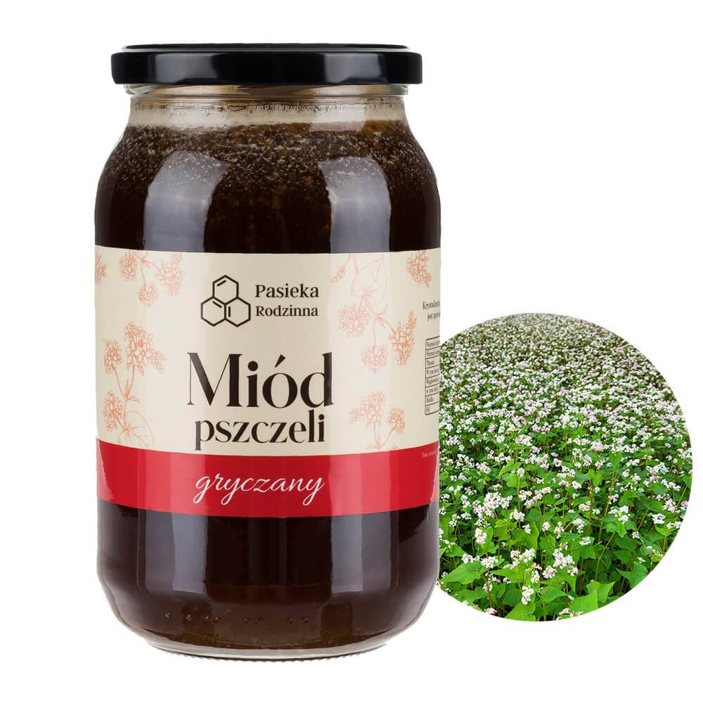 Słoik miodu gryczanego z etykietą Pasieka Rodzinna, w tle okrągły wycinek pola kwitnącej gryki.