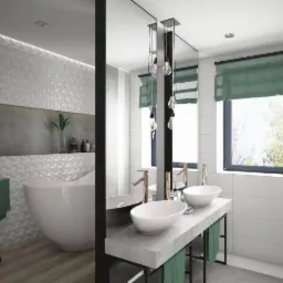 Nowoczesna łazienka z wolnostojącą wanną na tle dekoracyjnej ściany z mozaiką, drewnopodobną podłogą i podwójną umywalką nablatową z minimalistyczną armaturą oraz zielonymi roletami rzymskimi...