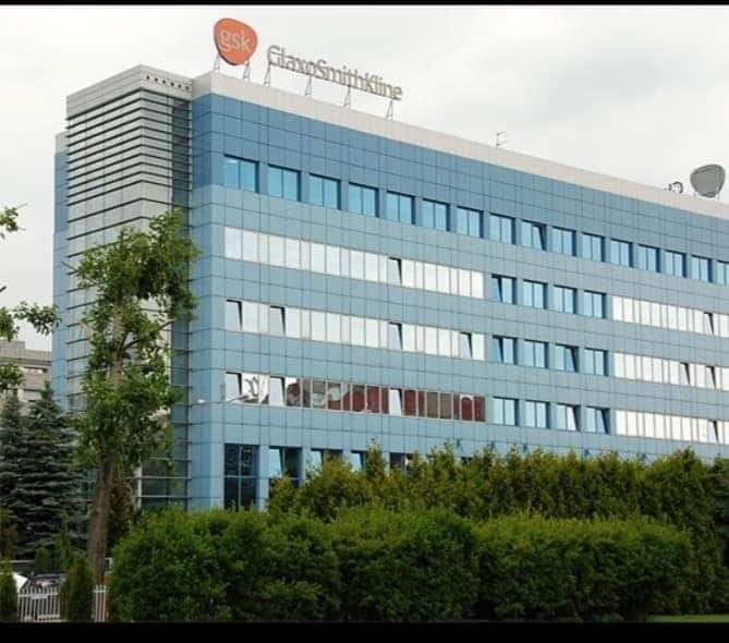 Glaxo Smith 2019r dach 1200m2