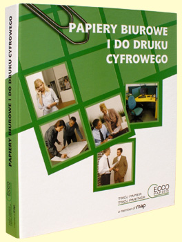 Pudełko z papierem biurowym i do druku cyfrowego, z grafikami przedstawiającymi sceny z biura i ludzi przy pracy, przyczepione dużą spinaczką.