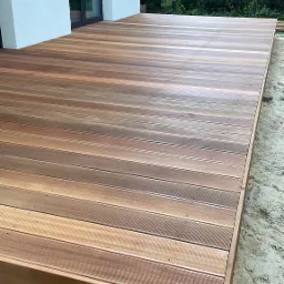 Taras z drzewa egzotycznego Bangkirai ryflowany