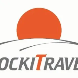 Logo firmy z pomarańczowym słońcem w tle i nazwą domeny wysockitravel.pl, gdzie litera 'T' jest również pomarańczowa.