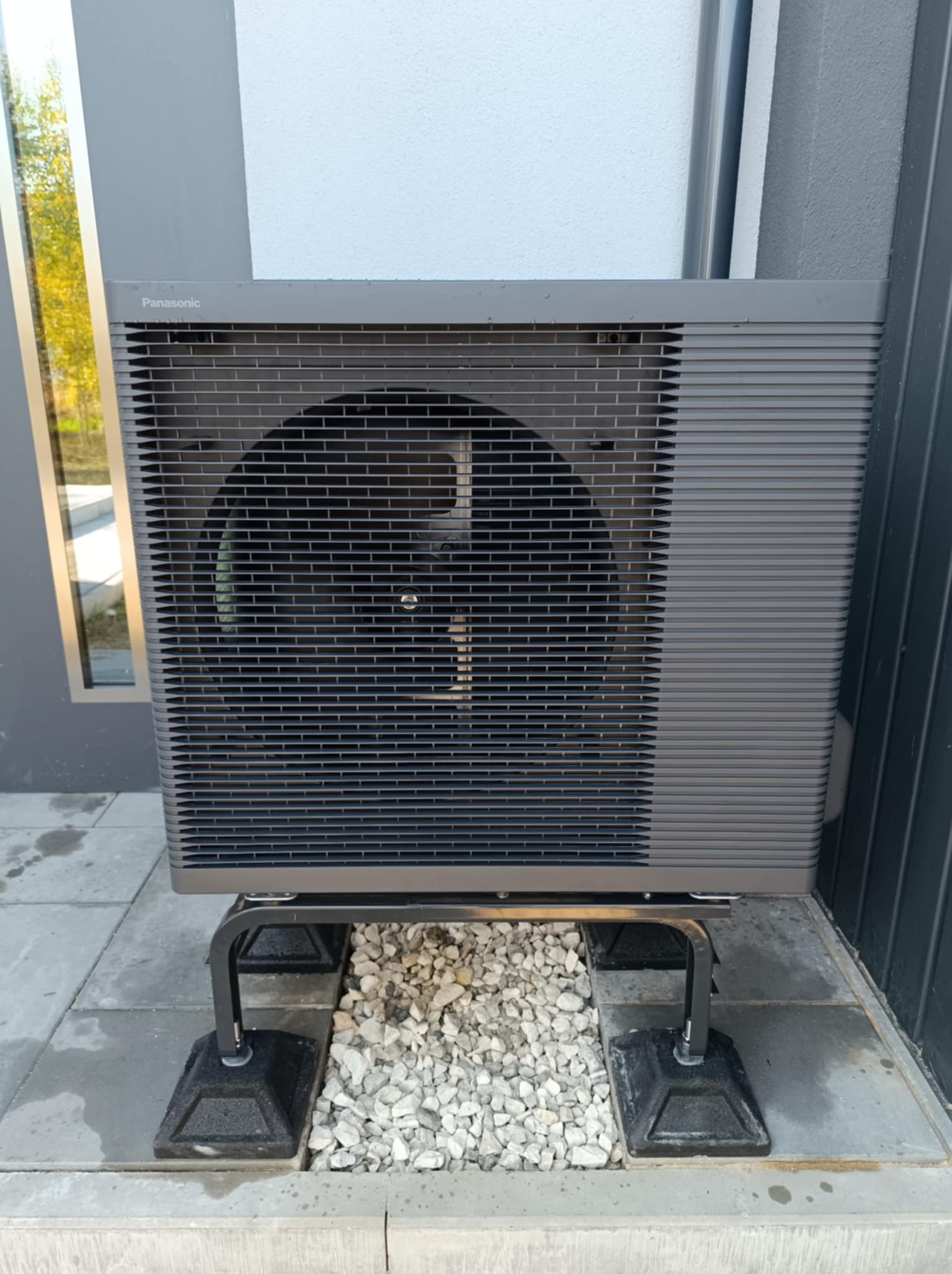 Pompa ciepła Panasonic High Performance serii K pracująca na czynniku R32. Pompa typu split