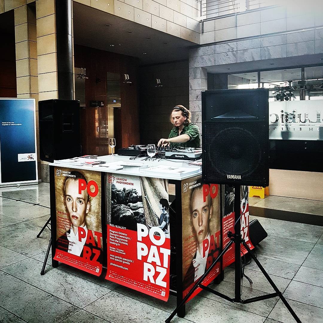 Nagłośnienie podczas wynajmu dla Miesiąc Fotografii w Krakowie.