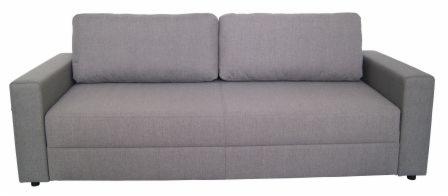 Prosta, rozkładana sofa w odcieniach szarości, z dwoma poduszkami oparciowymi i niskimi nóżkami, ustawiona na białym tle.