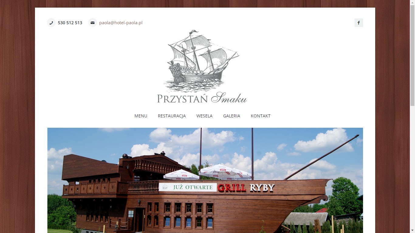 Strona internetowa restauracji Przystań Smaku z motywem statku, prezentująca logo, menu, kontakt i galerię zdjęć lokalu.