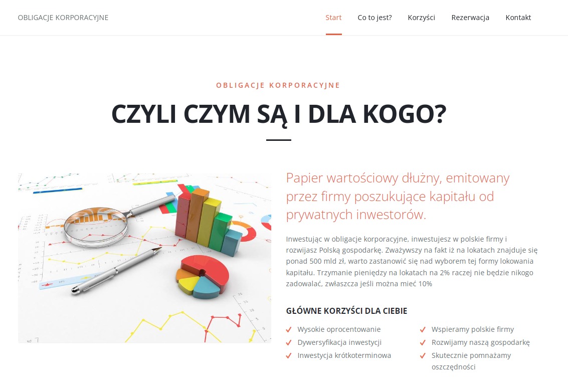 Wykresy finansowe z lupą, długopisem i kolorowymi modelami 3D przedstawiającymi wzrost i strukturę, ilustrujące analizę danych biznesowych i strategię inwestycyjną.