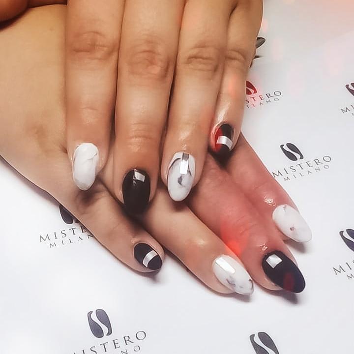 Manicure żelowy