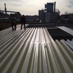 Montaż pokrycia dachowego hali Produkcyjnej w technologii PVC Chełmek 500m2