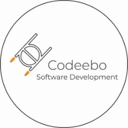 Logo firmy Codeebo Software Development przedstawiające stylizowaną rakietę z płomieniami na białym tle w okręgu.