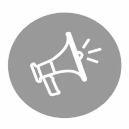 Ikona głośnika w białym obrysie na szarym okręgu, symbolizująca komunikat lub ogłoszenie.