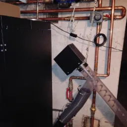 Kotłownia z kotłem na pellet.