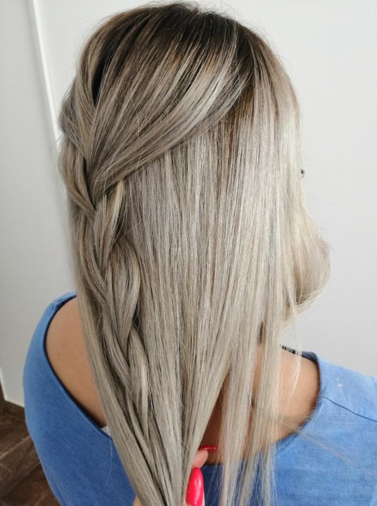 Koloryzacja - chłodny odcień blondu