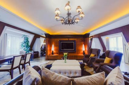 Grand Hotel Rzeszów - Wycieczki i wczasy Rzeszów