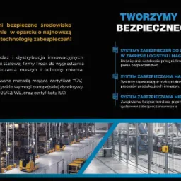 Ilustracja z wizualizacją magazynu z regałami i wózkami widłowymi, prezentująca ofertę systemów zabezpieczeń i przegród magazynowych firmy Troax.