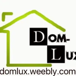 Logo firmy budowlanej: zielony obrys domu z napisem 'Dom-Lux' na czarnych kwadratach i adresem strony internetowej.