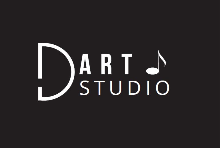 Logo firmy Dart Art Studio na czarnym tle, z dużą literą D i nutą muzyczną.
