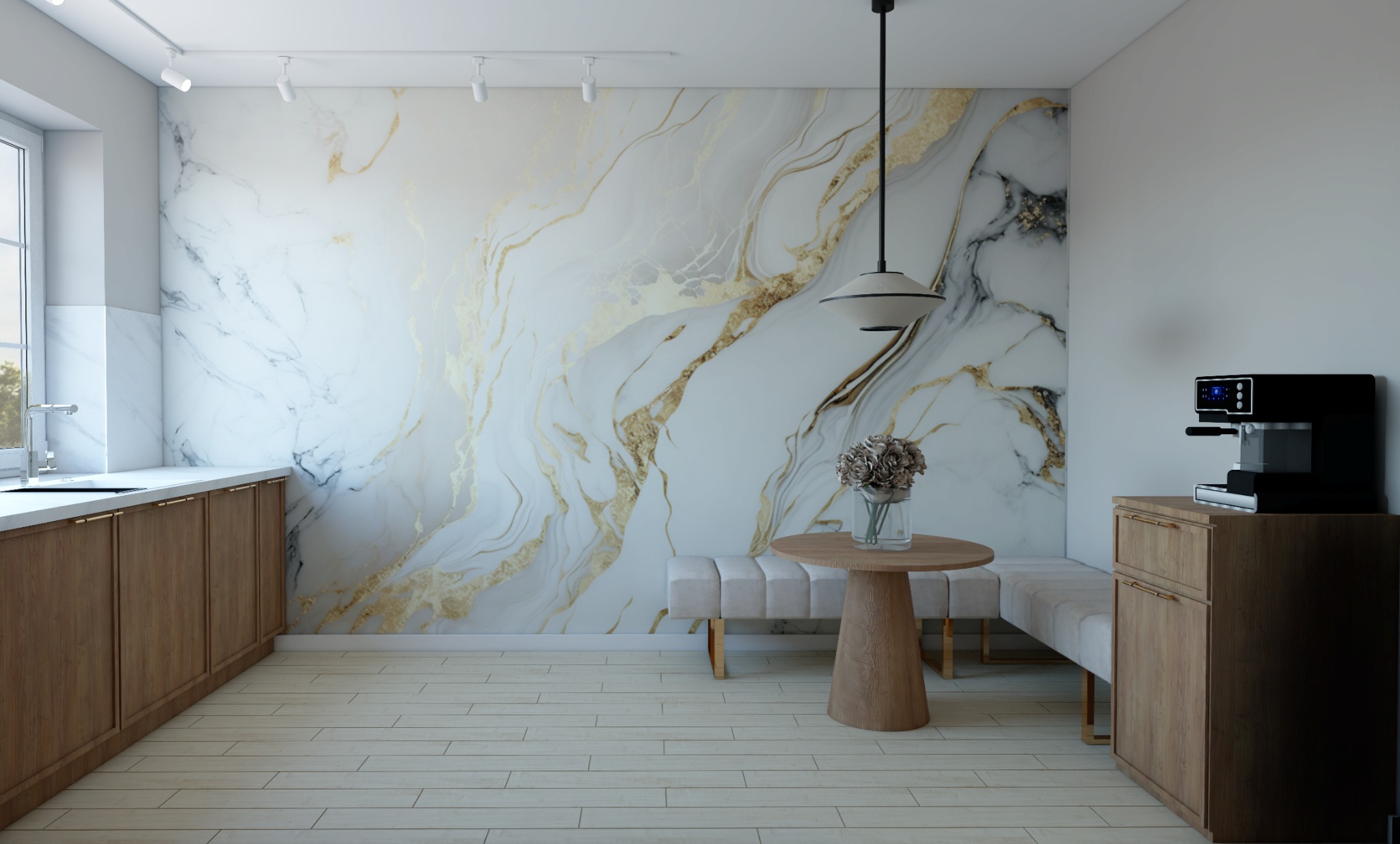 Jasna kuchnia z drewnianymi szafkami, blatem i podłogą, marmurową ścianą z złotymi żyłami, okrągłym stolikiem z bukietem i czarnym ekspresem do kawy.