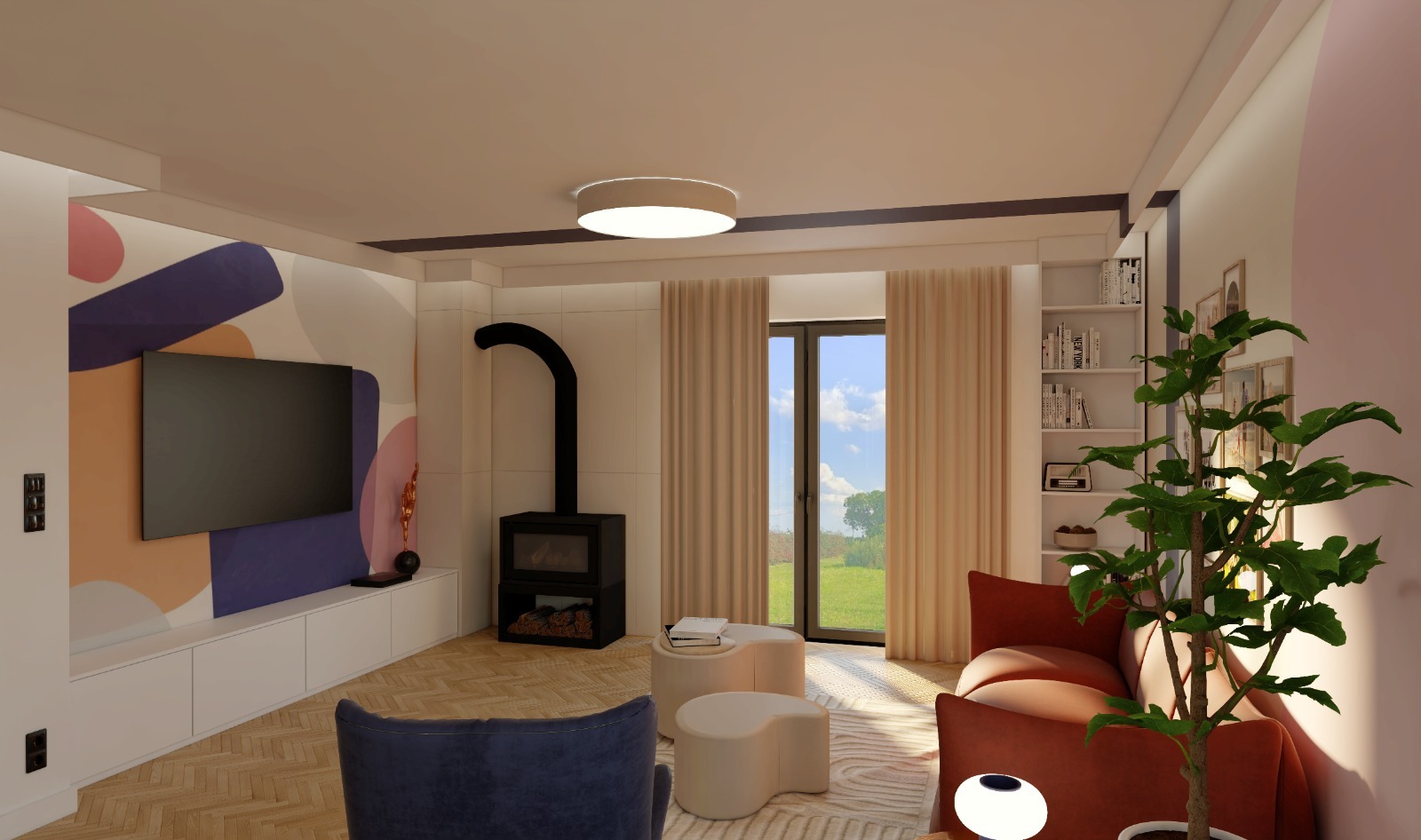 Salon z kominkiem i telewizorem na ścianie z abstrakcyjnym wzorem. Widoczny fragment sofy, fotel i roślina doniczkowa. Naturalne światło wpada przez okno.