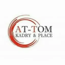 Logo firmy AT-TOM Kadry & Płace z czerwonym, okrągłym elementem graficznym przypominającym pędzel wokół nazwy.