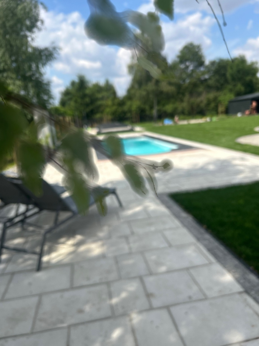 chcesz basen w swoim ogrodzie? nie ma problemu... zaprojektujemy i wykonamy dla ciebie ogród tak, żeby był i basen ;)