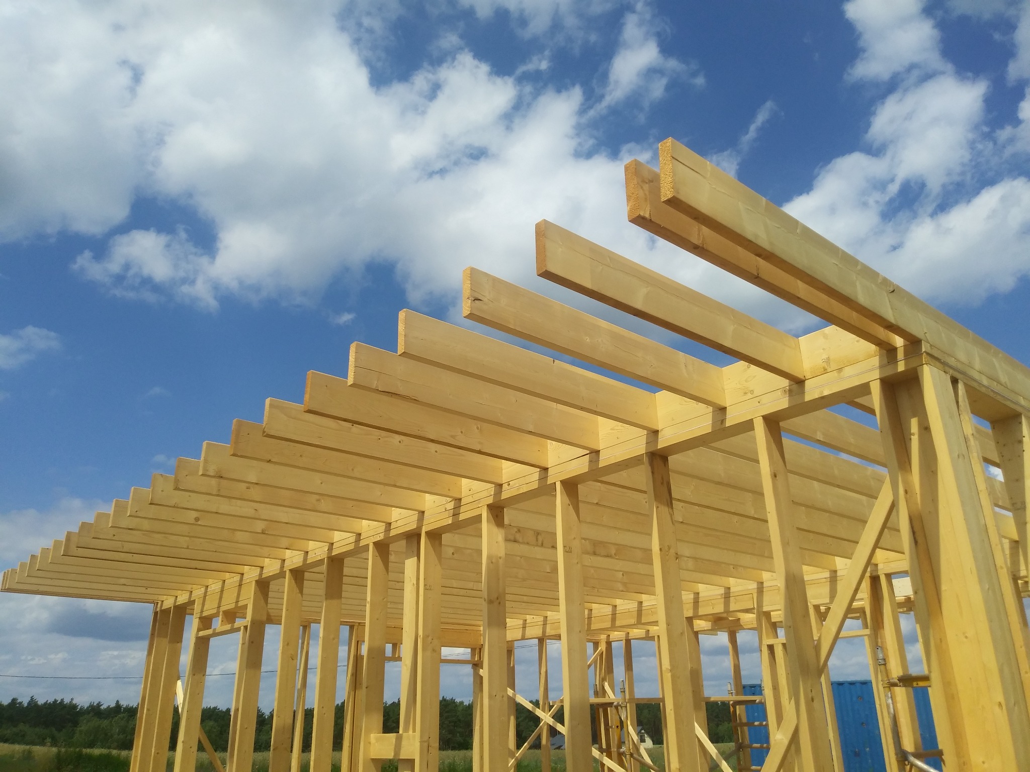 Konstrukcja platformowa. Miejscowość Osie.