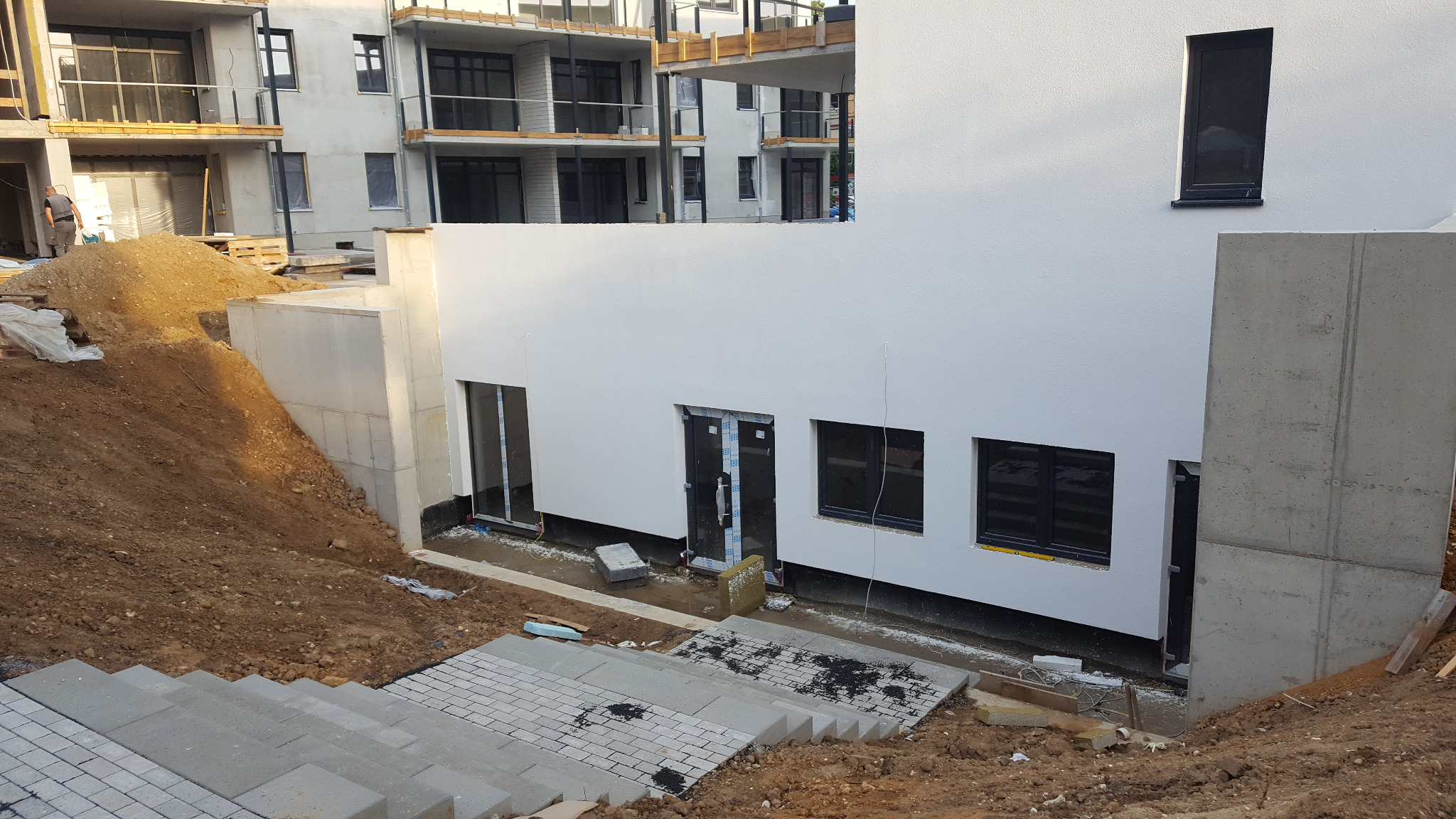 prace dociepleniowe 3 objekty 6 tys m2