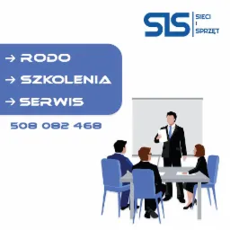 Grafika przedstawia logo firmy SIS Sieci i Sprzęt, informację o RODO, szkoleniach i serwisie oraz numer telefonu. Dodatkowo ilustracja przedstawia prelegenta prowadzącego prezentację dla grupy osób...