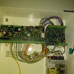 Podłączenie KD Roger 5 na 2 drzwi