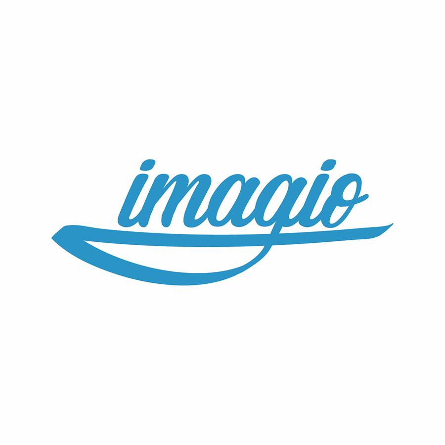 Niebieskie logo 'imagio' z dekoracyjną linią pod spodem, na białym tle.