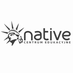 Logo 'Native Centrum Edukacyjne' w szarości z wizerunkiem Statuy Wolności. Nazwa firmy umieszczona obok grafiki, pod nią napis 'Centrum Edukacyjne'.