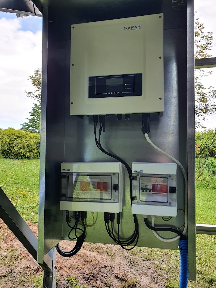 Instalacja fotowoltaiczna o mocy 6,48 kW.