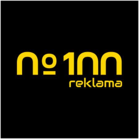 Żółte logo 'Nr 100 reklama' na czarnym tle, z charakterystycznym, zaokrąglonym krojem pisma.