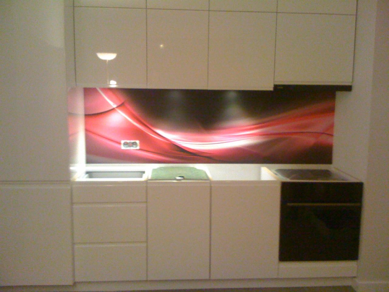 Tapetowanie, Malowanie