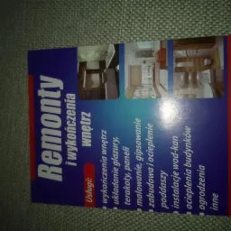 Wizytówka firmy remontowej z przykładami aranżacji wnętrz łazienek i zakresem świadczonych usług, w tym ociepleniem poddaszy i instalacjami wod-kan.