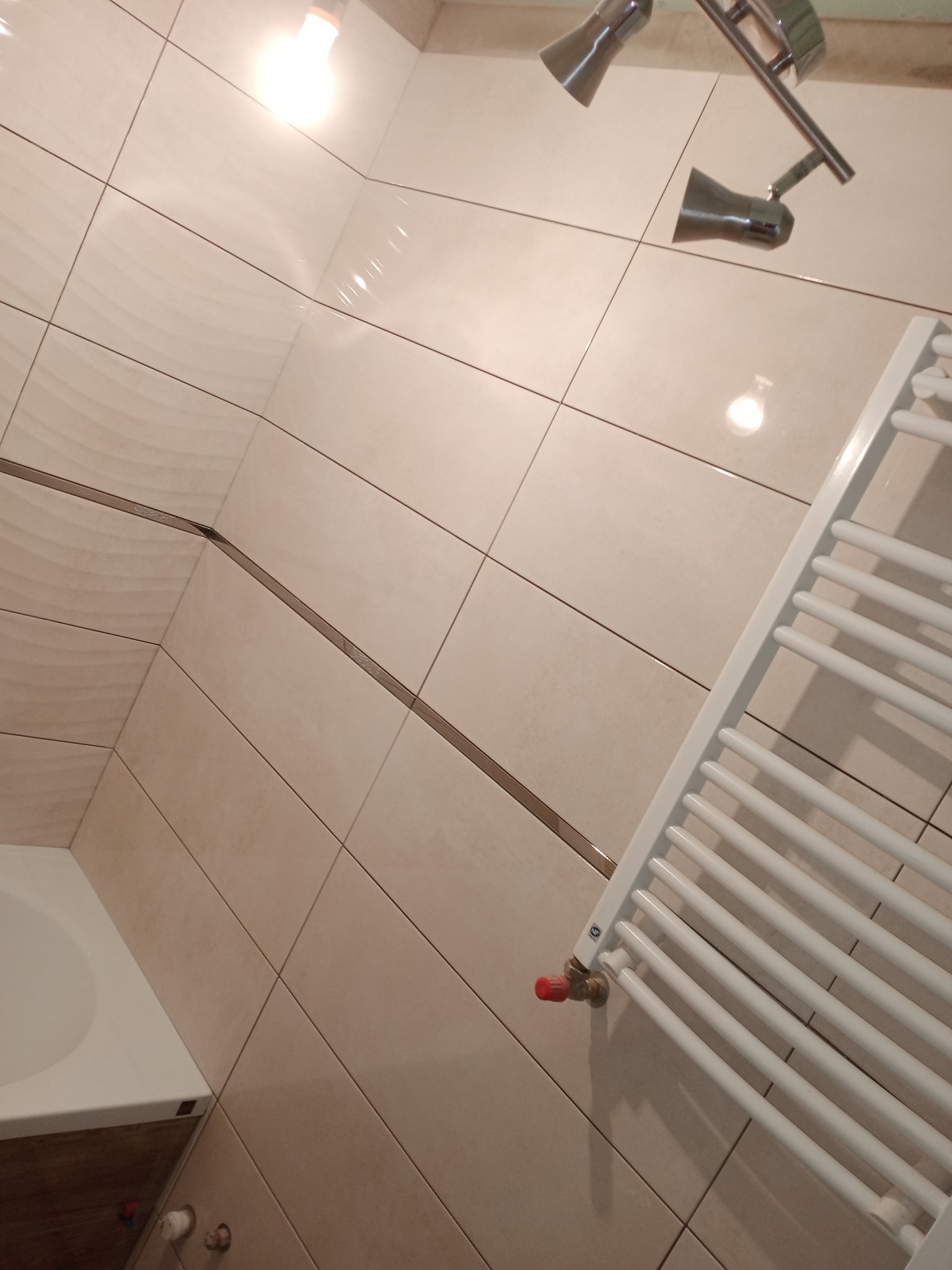 Płytki + zabudowa wanny