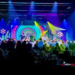 Elite Music Julian Dziewulski - Ujęcie podczas występu zespołu na evencie Rolmar