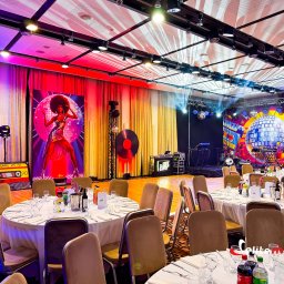 Dekoracje tematyczne w klimacie disco (Holiday Inn Józefów)