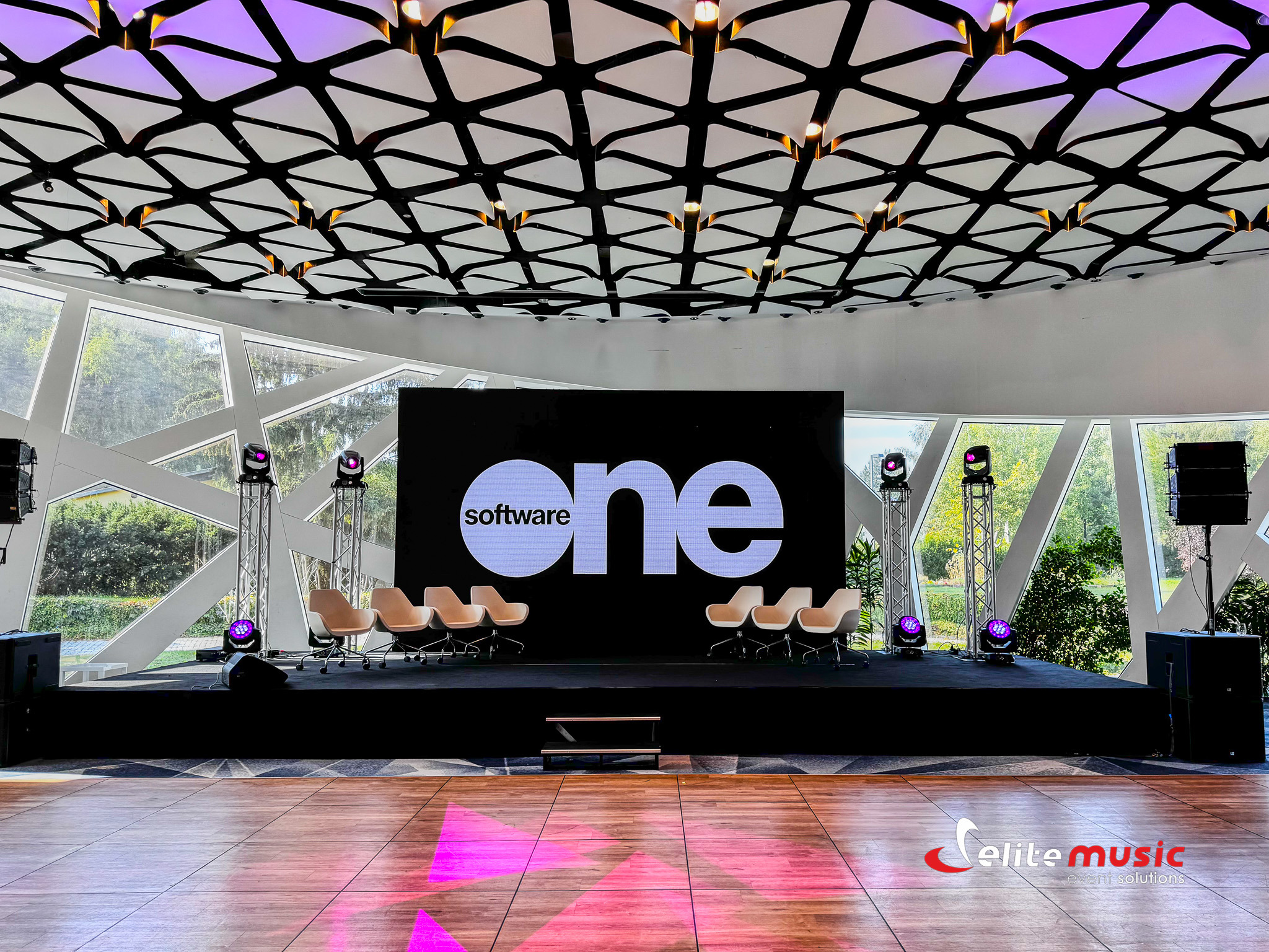 Konferencja firmy One ( Hotel Narvil Srock)