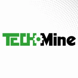 Logo firmy TechMine: zielony napis 'Tech' połączony z czarnym napisem 'Mine' za pomocą białej ikony koła zębatego, szary gradient w prawym górnym rogu.