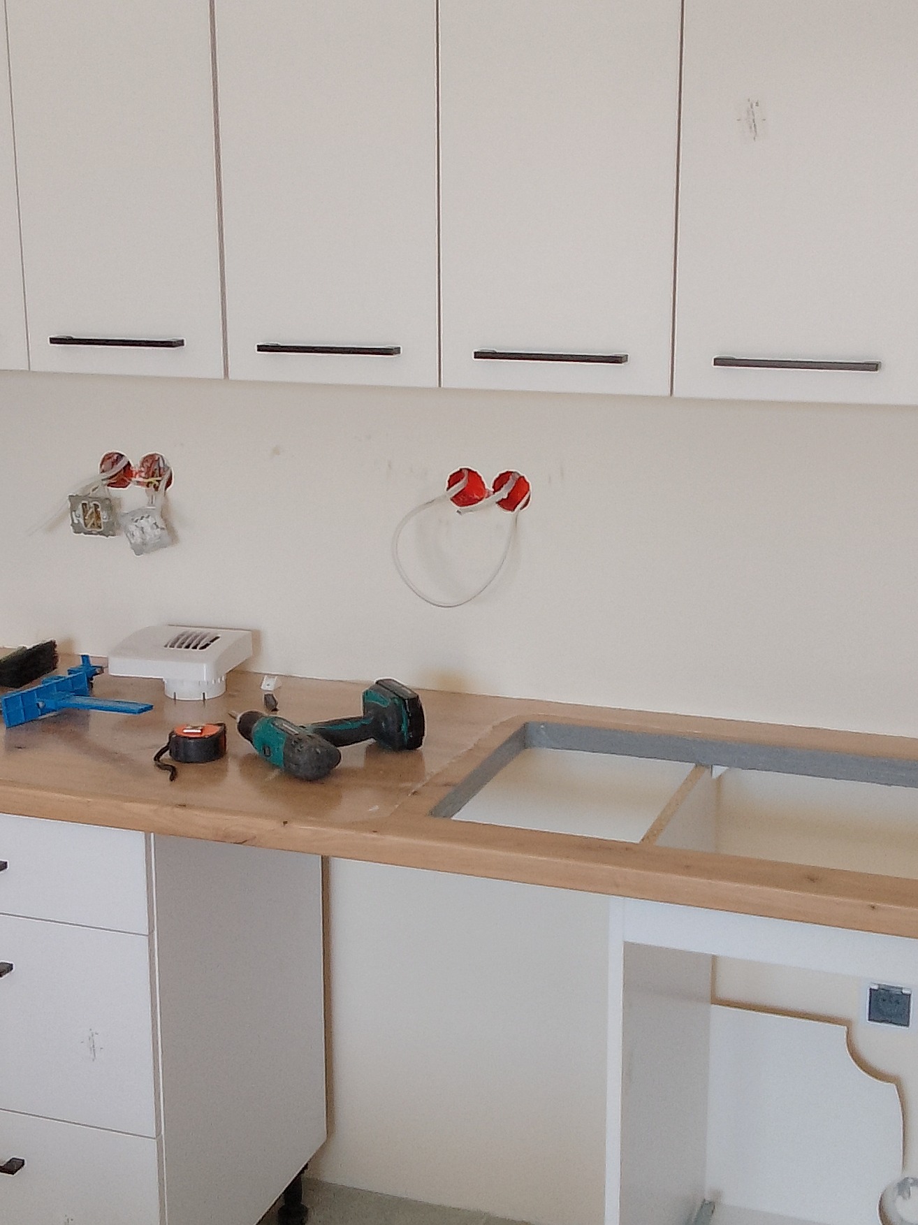 Kuchnia biały kolor matowy w trakcie naszej realizacji