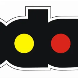 Abstrakcyjne logo z czarnym napisem i kolorowymi okręgami: niebieskim, żółtym, czerwonym i zielonym, obwiedzione białą ramką.