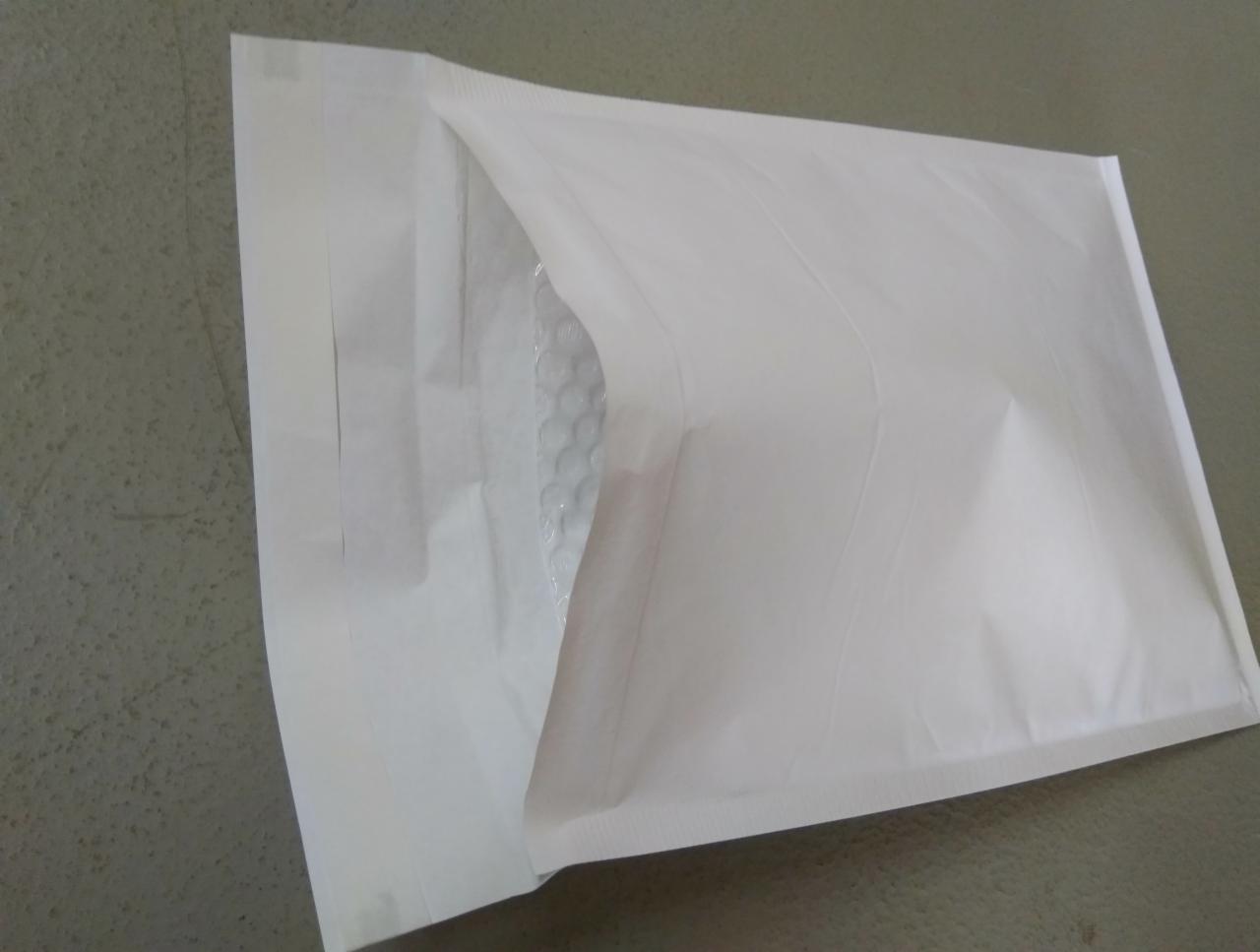 koperty bąbelkowe białe