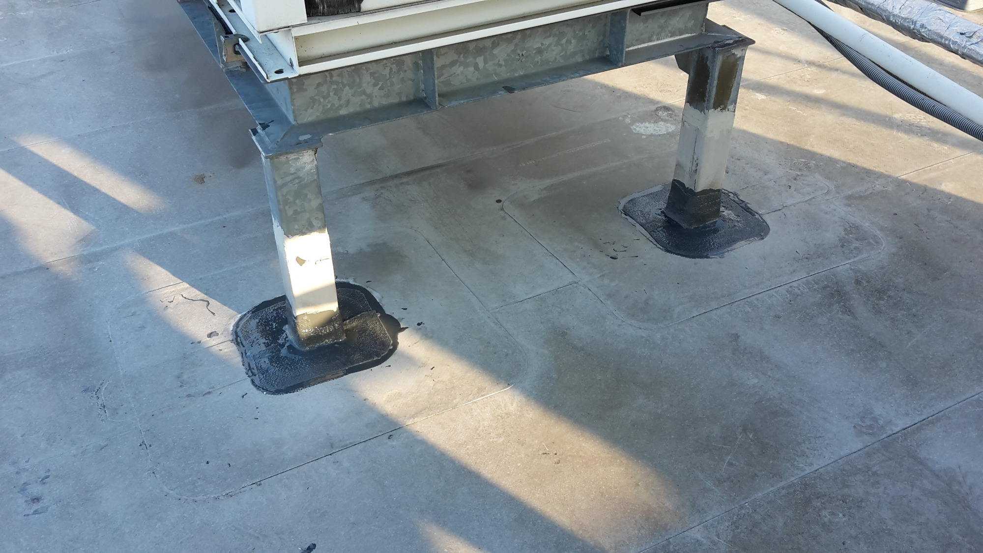 Uszczelnienie podstaw na membranie . Auchan