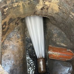 Udrażnianie rur Dakowy Suche 1