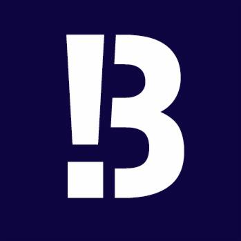 Biały znak wykrzyknik i cyfra 3 na granatowym tle, prosty projekt graficzny.